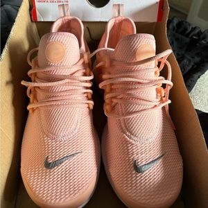 Womens air pesto Nike shoes